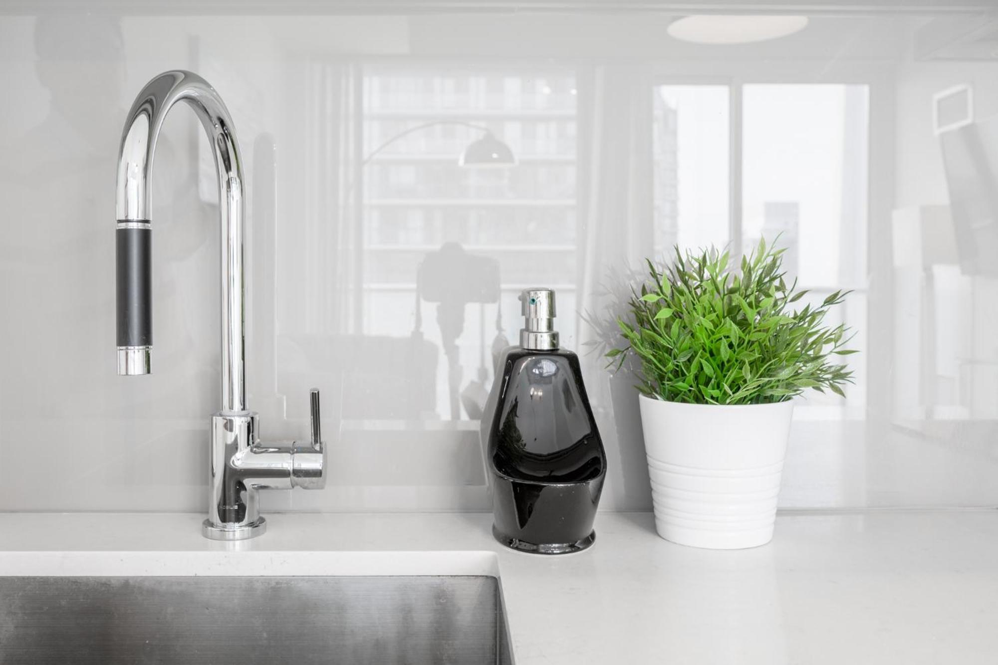 Premium Suite 39Th Fl - City View 토론토 외부 사진