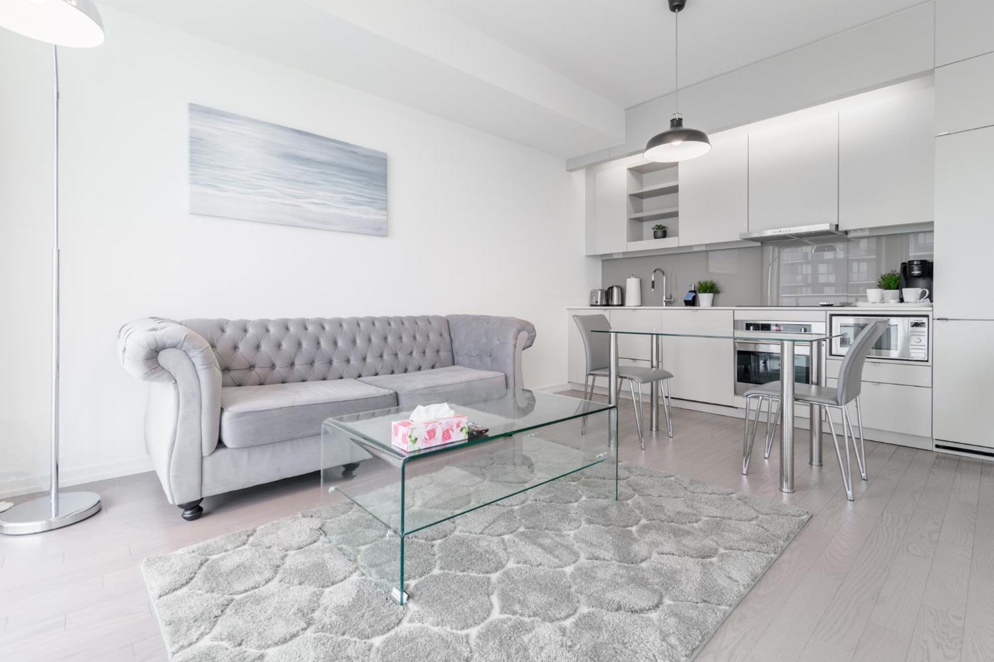 Premium Suite 39Th Fl - City View 토론토 외부 사진