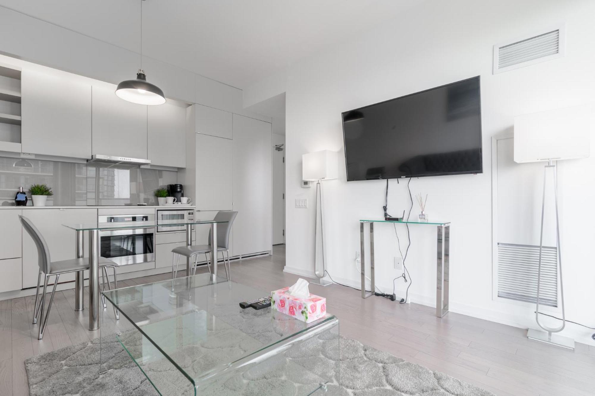 Premium Suite 39Th Fl - City View 토론토 외부 사진